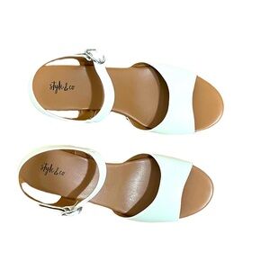 Style & co white shoes for women size 8 1/2